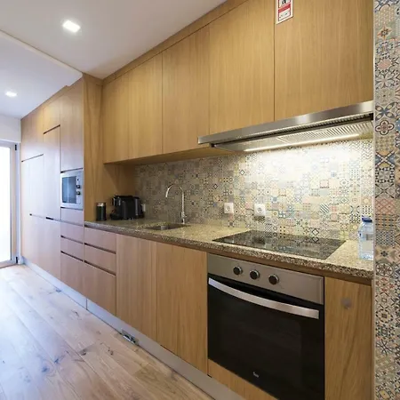 Lovelystay Matosinhos Beach By Metro Station 公寓