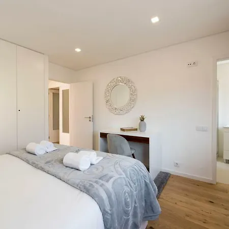 Lovelystay Matosinhos Beach By Metro Station